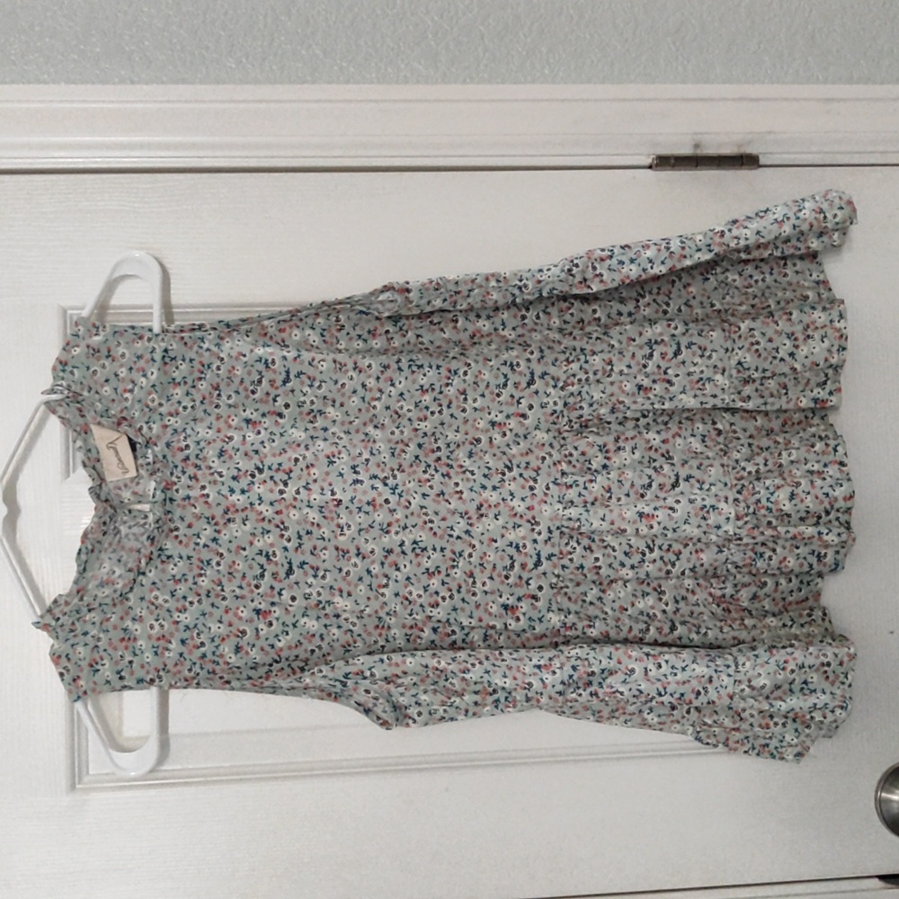 Universal Thread Floral Tiered Tank